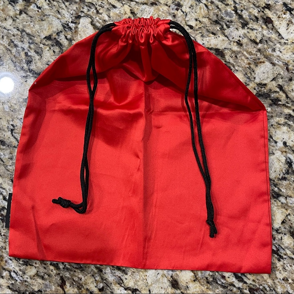 Brand 🆕 Sephora Drawstring Bag